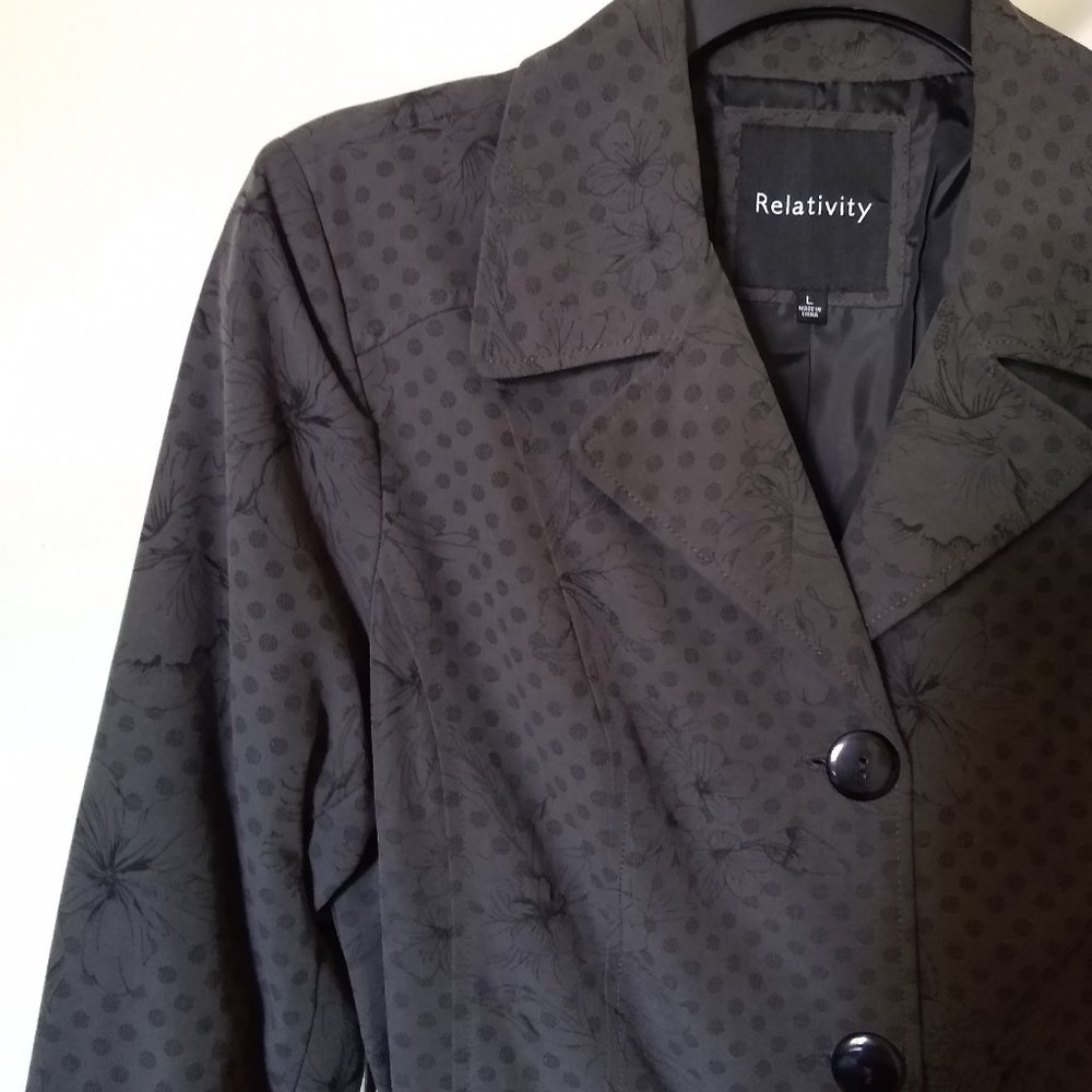 RELATIVITY GREY BELTED TRENCH COAT.